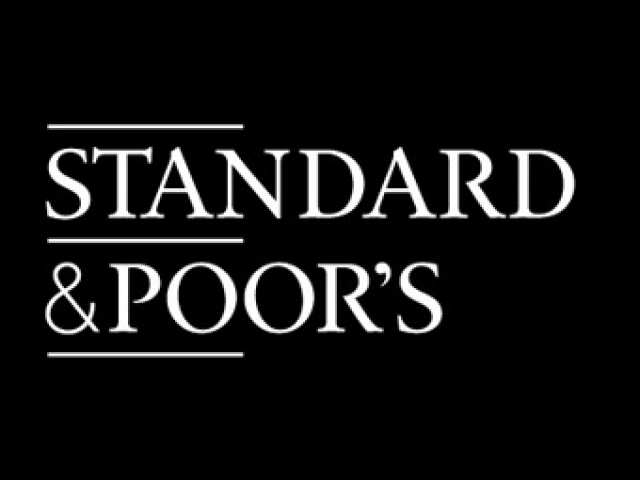 США: Standard & Poor's понизило